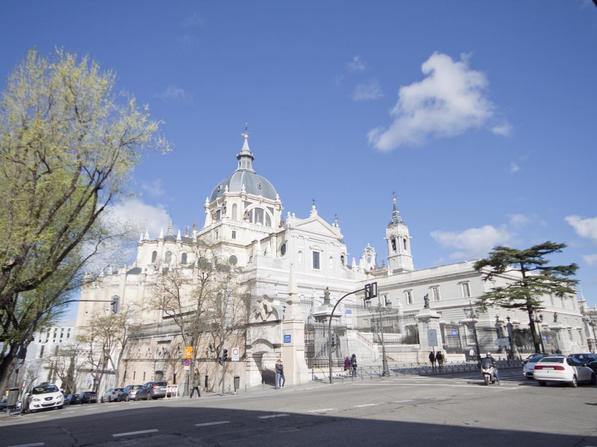 Precioso Apartamento En La Latina Palacio Real Madrid Exteriör bild